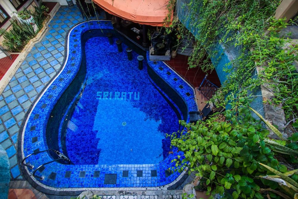 Sri Ratu Hotel Legian Zewnętrze zdjęcie