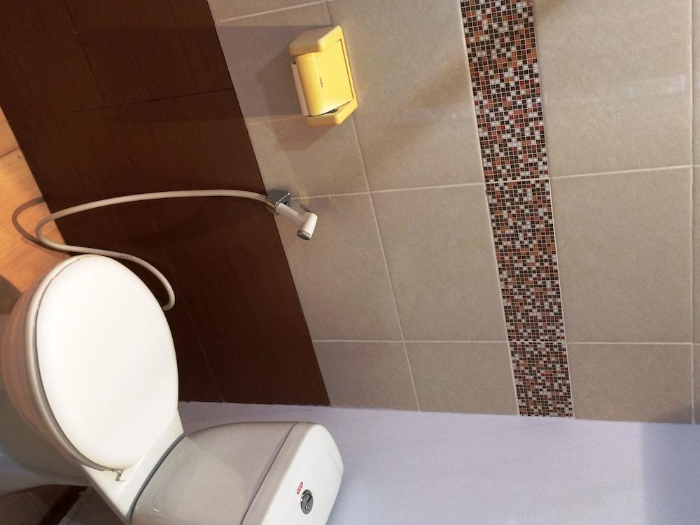 Sri Ratu Hotel Legian Zewnętrze zdjęcie