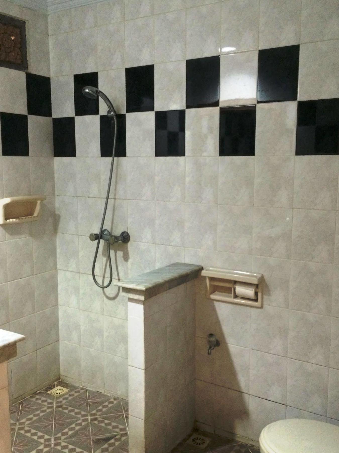 Sri Ratu Hotel Legian Zewnętrze zdjęcie
