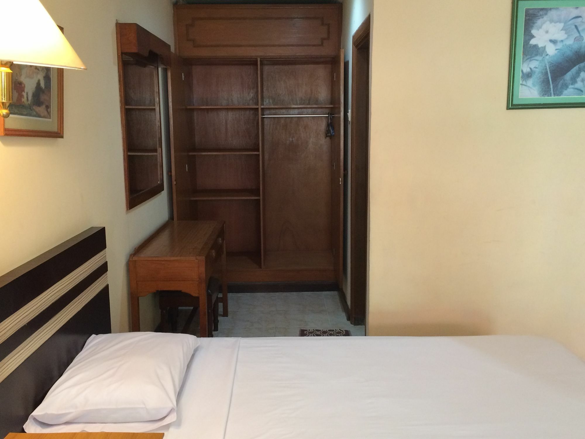 Sri Ratu Hotel Legian Zewnętrze zdjęcie